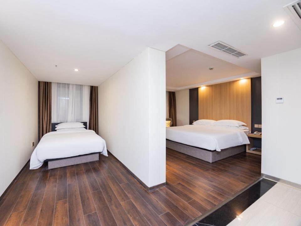 Country Inn&Suites By Radisson, Shanghai Pvg Xangai Exterior foto